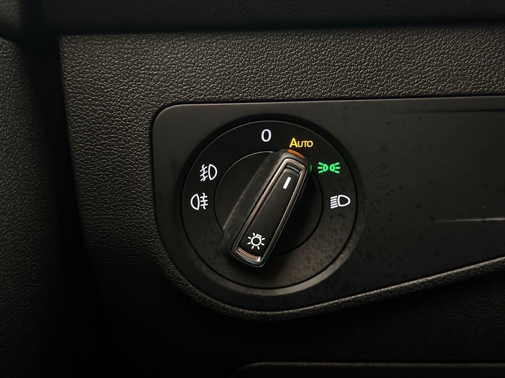 Vehicle Image 27