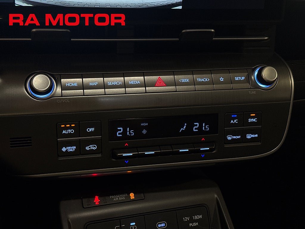 Vehicle Image 23