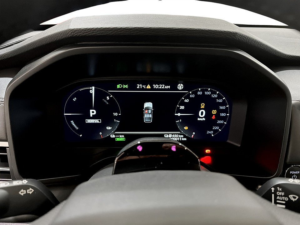 Vehicle Image 12