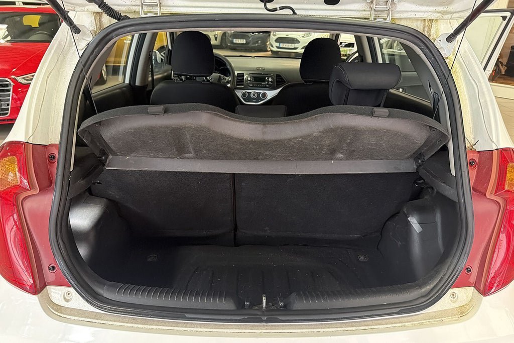 Vehicle Image 13