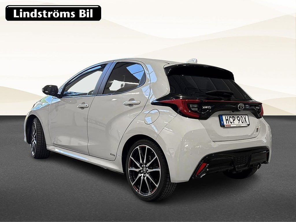 Vehicle Image 7