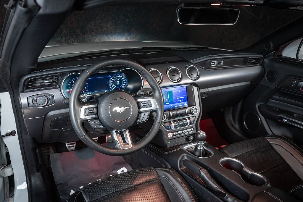 Vehicle Image 19