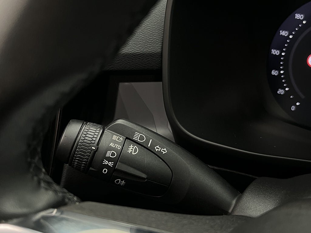 Vehicle Image 35
