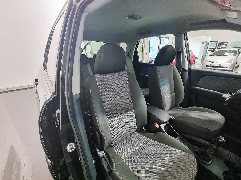 Vehicle Image 17