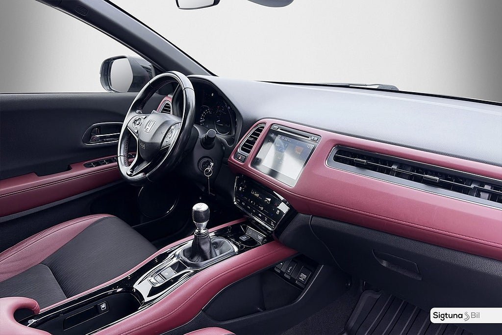 Vehicle Image 13