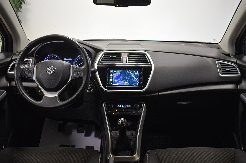Vehicle Image 8