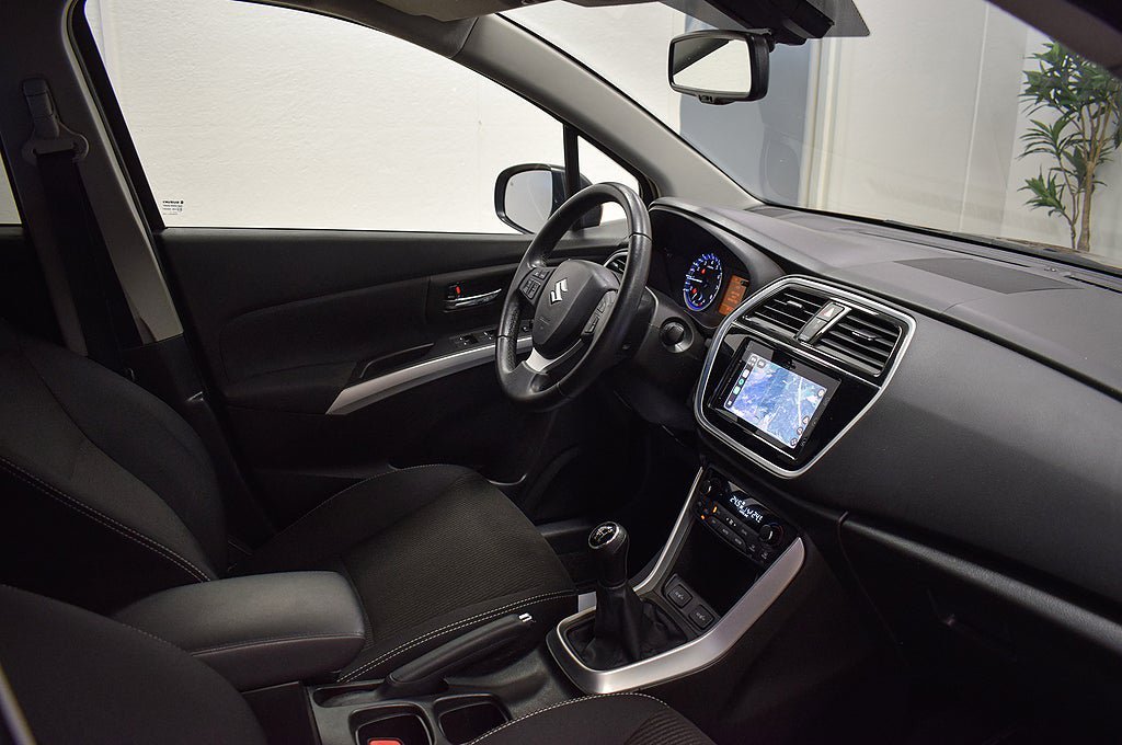Vehicle Image 9