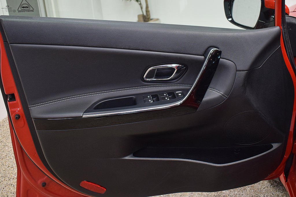 Vehicle Image 21