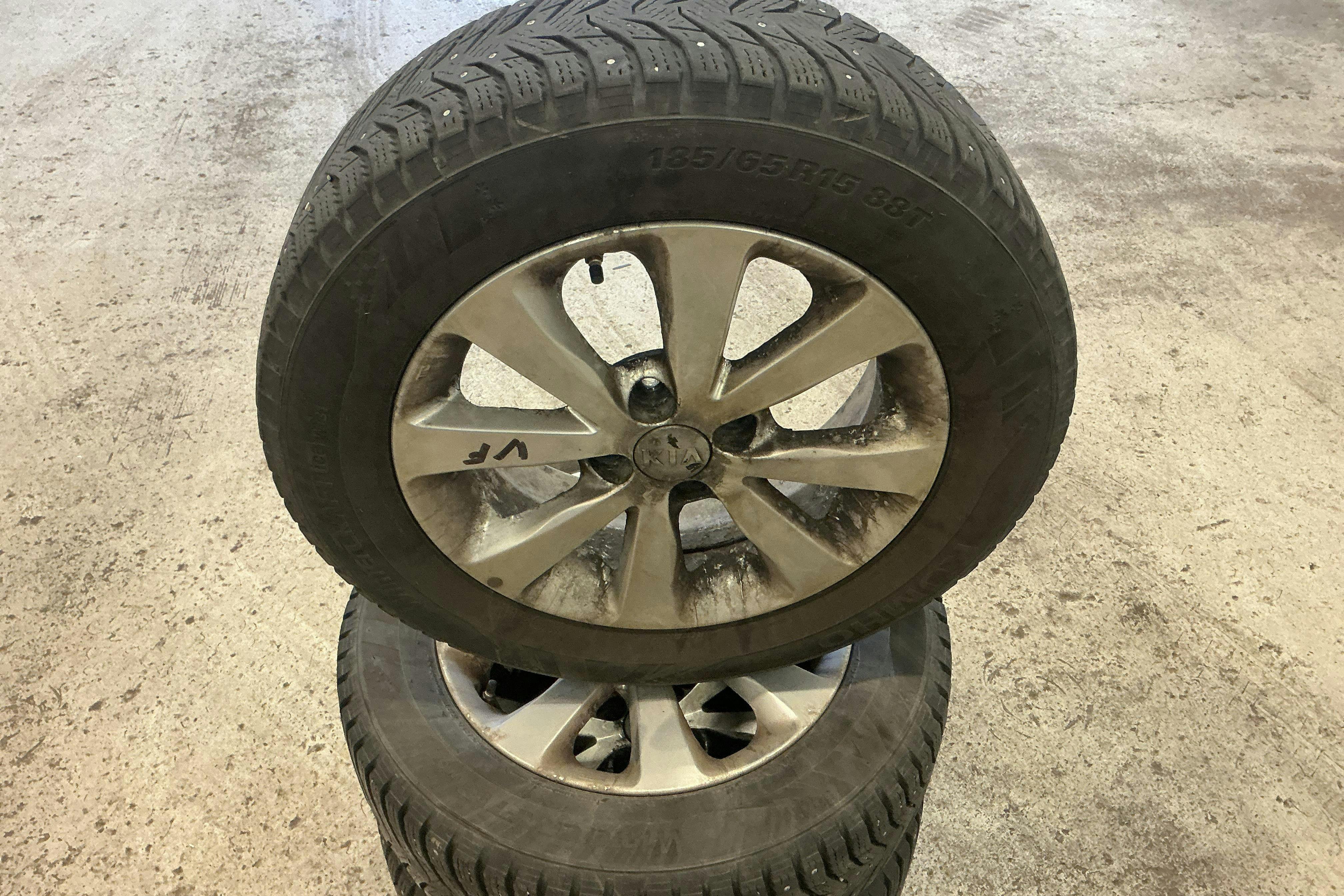Vehicle Image 14
