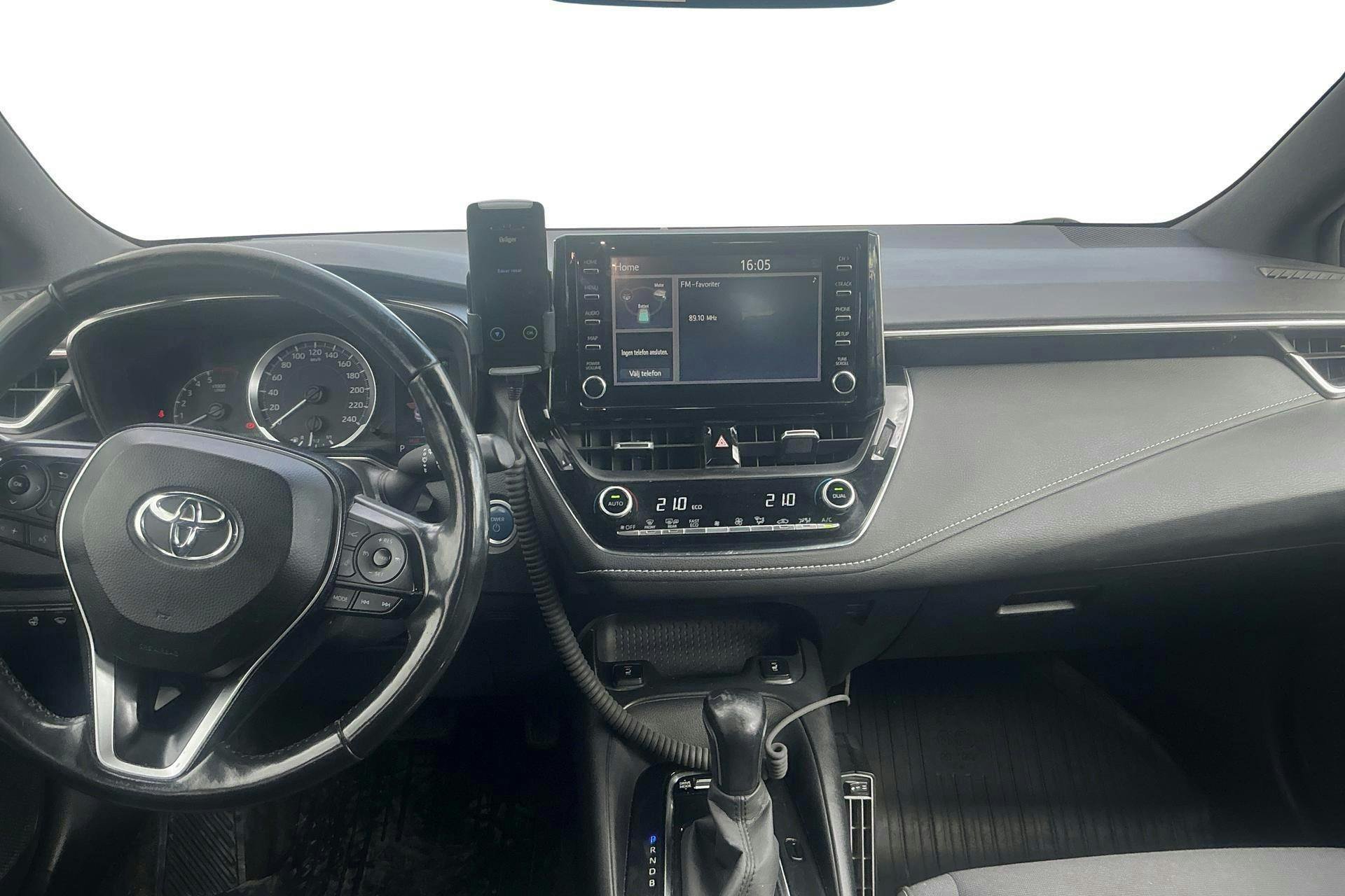 Vehicle Image 6