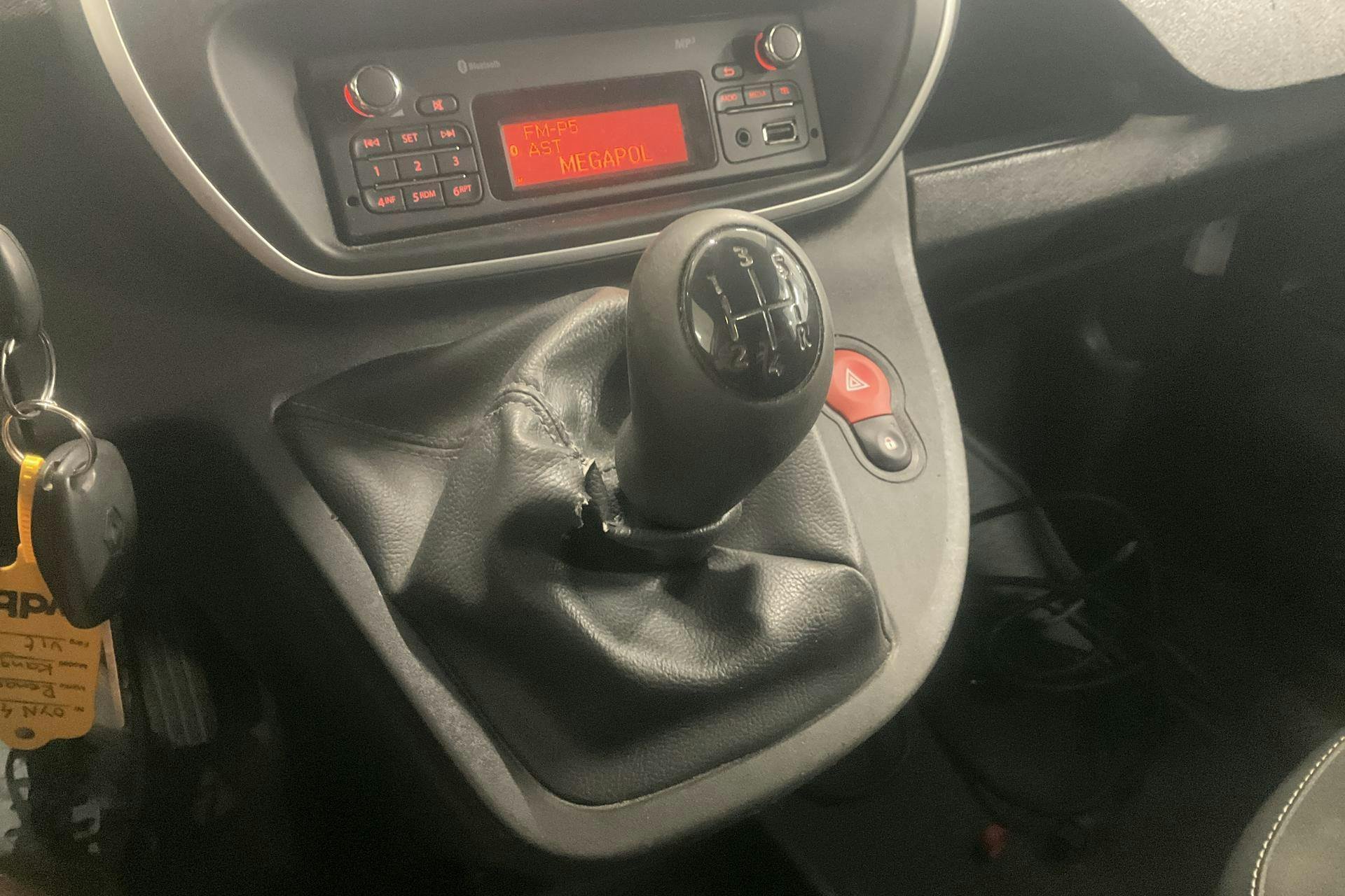 Vehicle Image 12