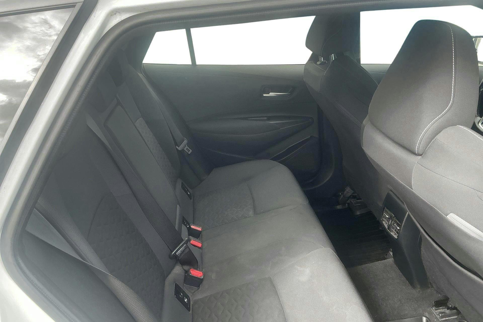 Vehicle Image 8