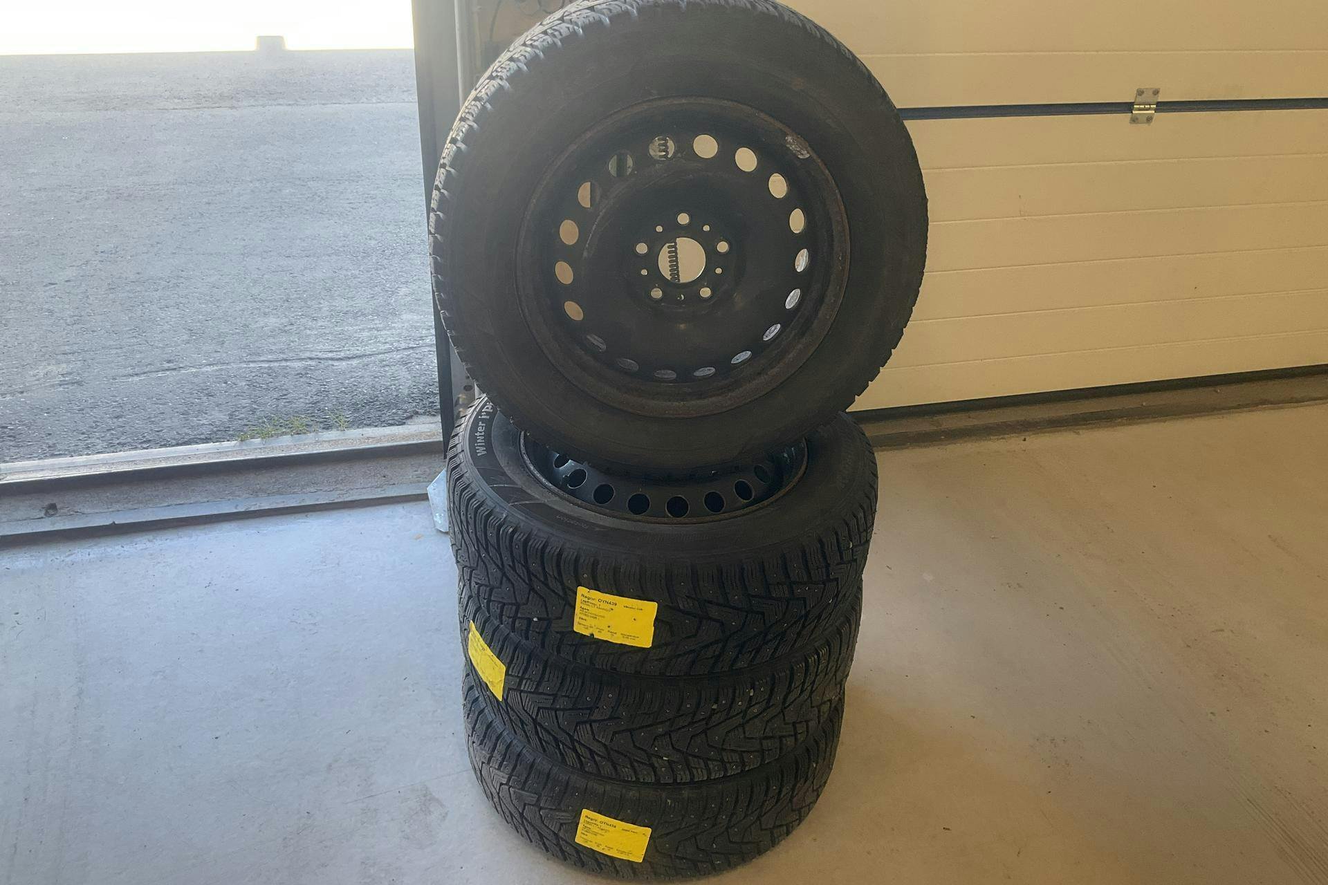 Vehicle Image 14