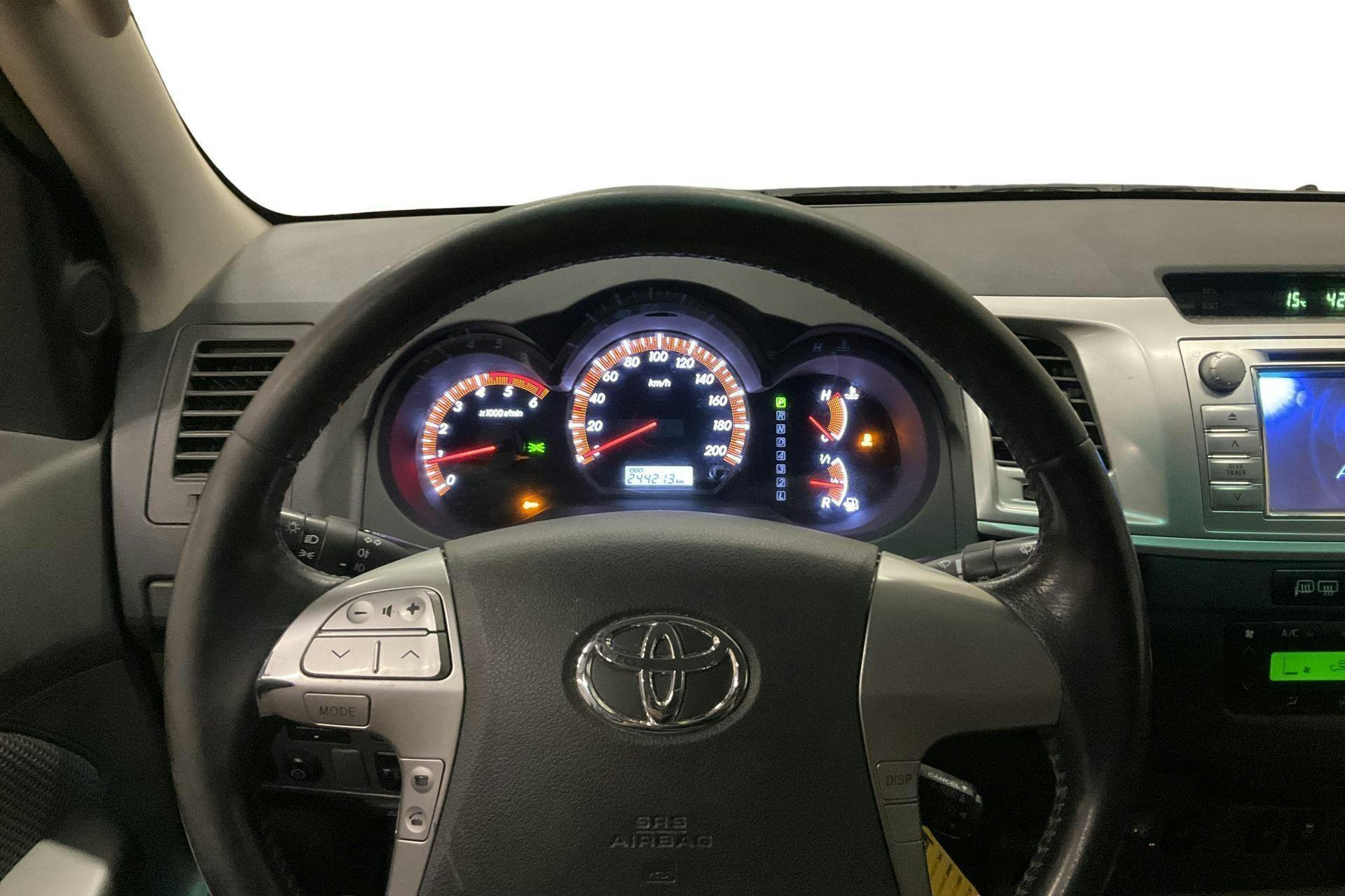Vehicle Image 10