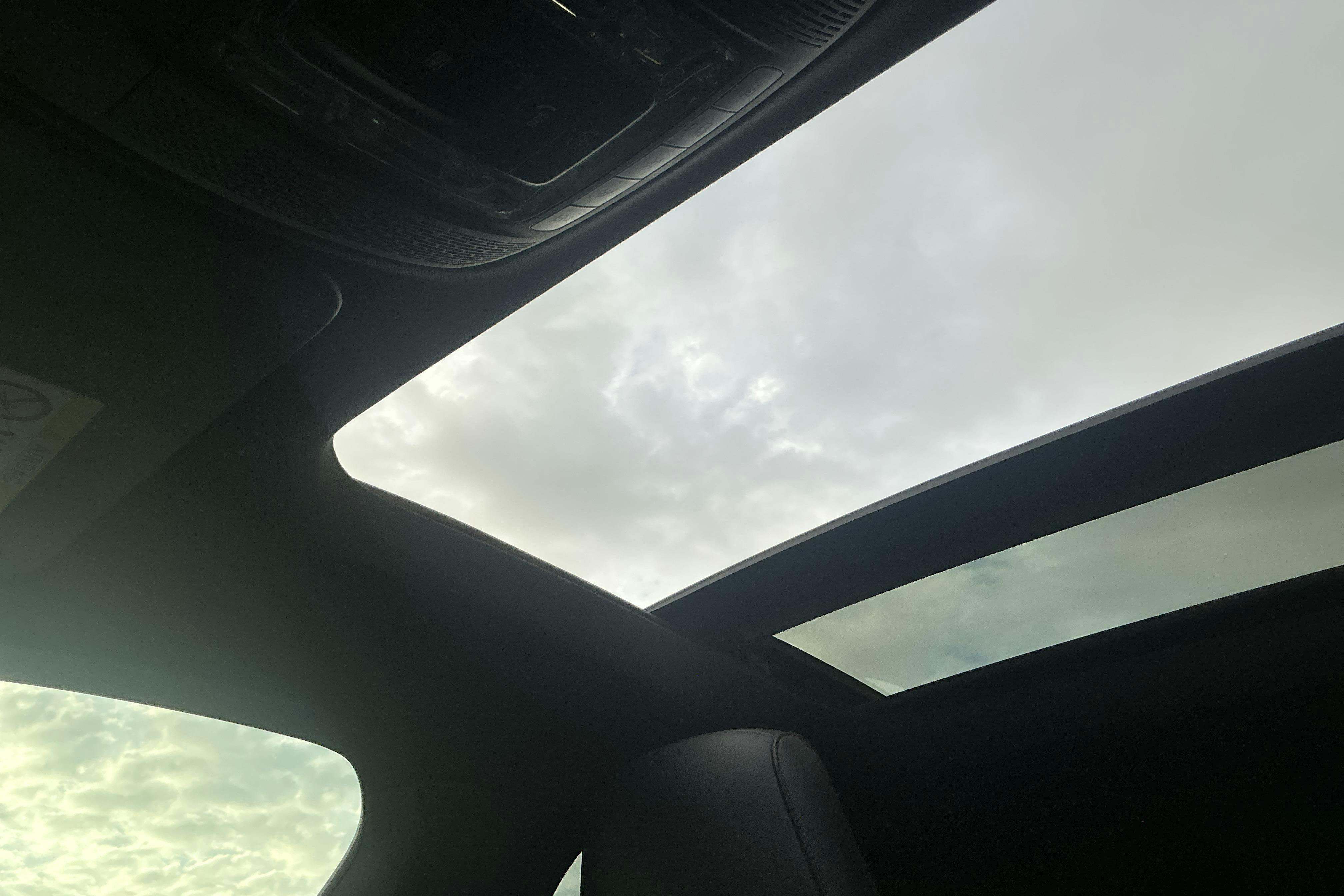 Vehicle Image 14