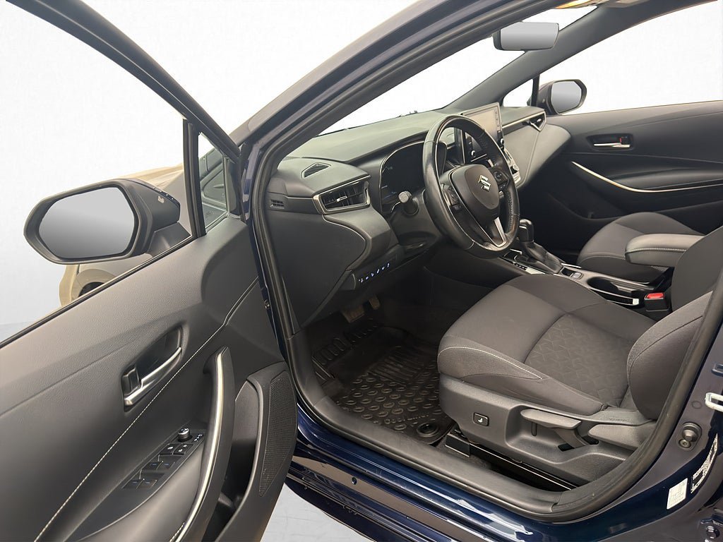Vehicle Image 10