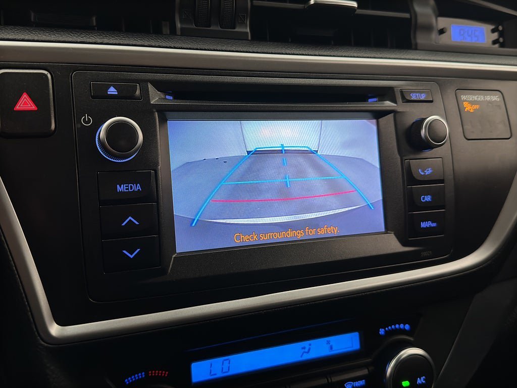 Vehicle Image 16