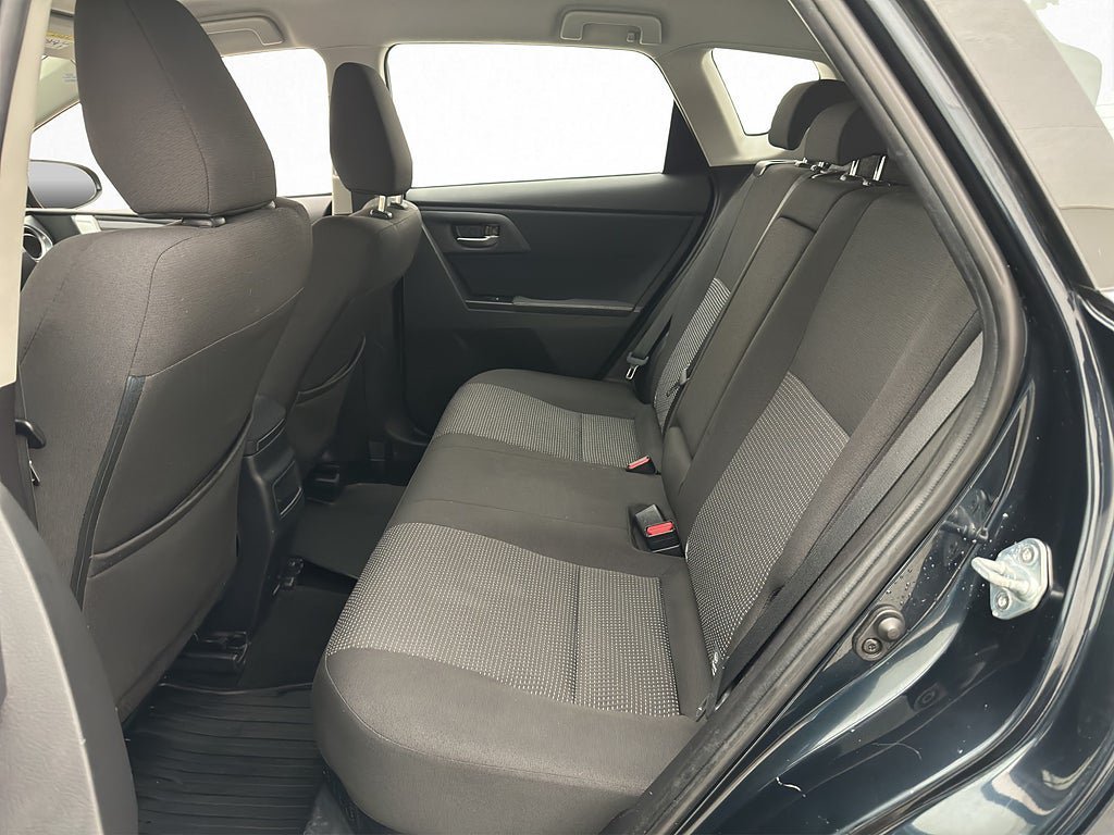 Vehicle Image 22
