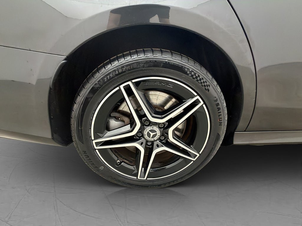 Vehicle Image 38