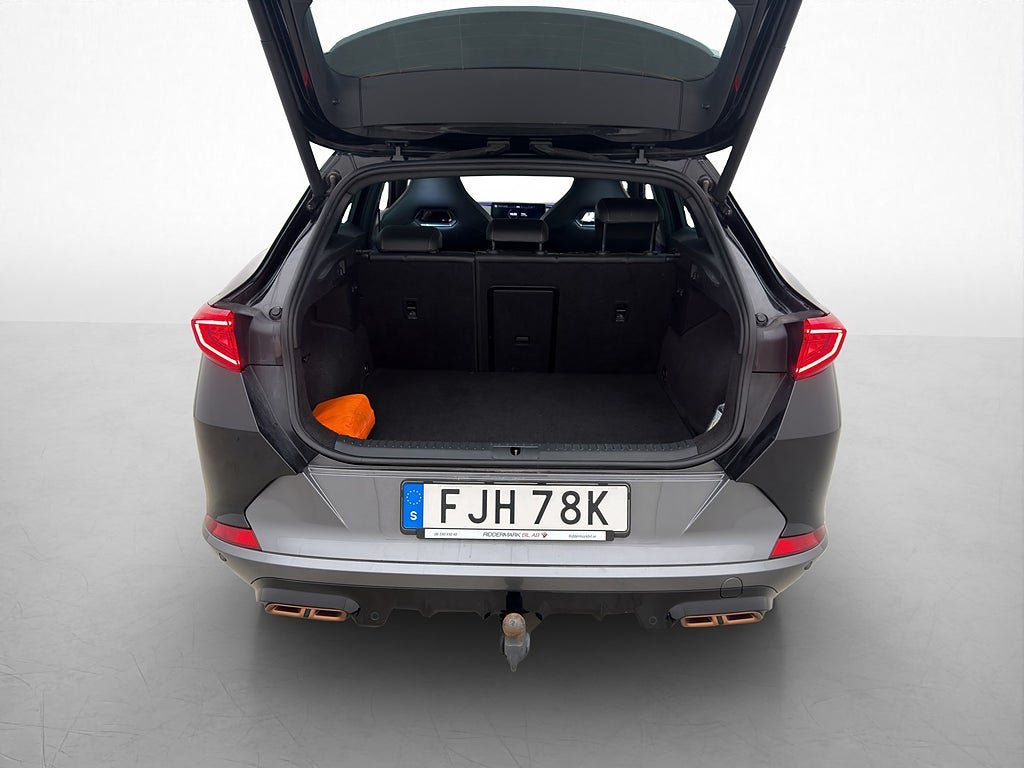 Vehicle Image 32