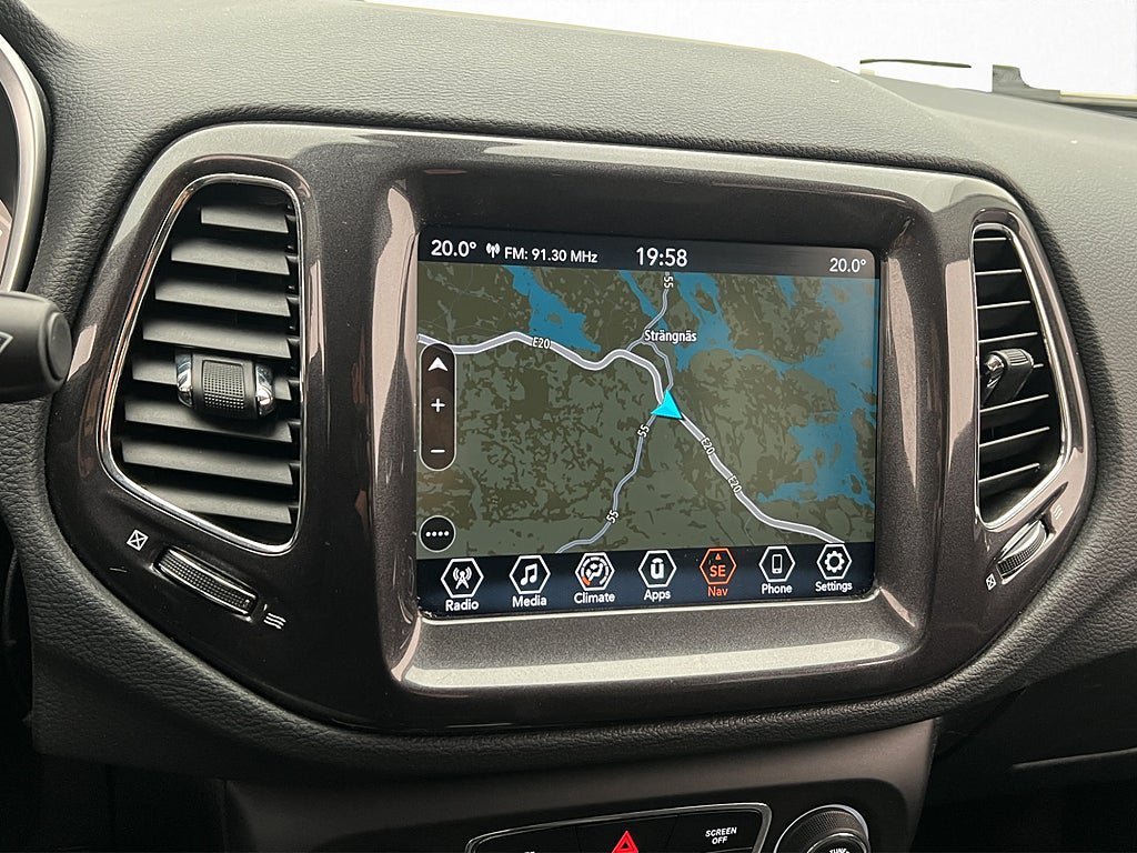 Vehicle Image 17