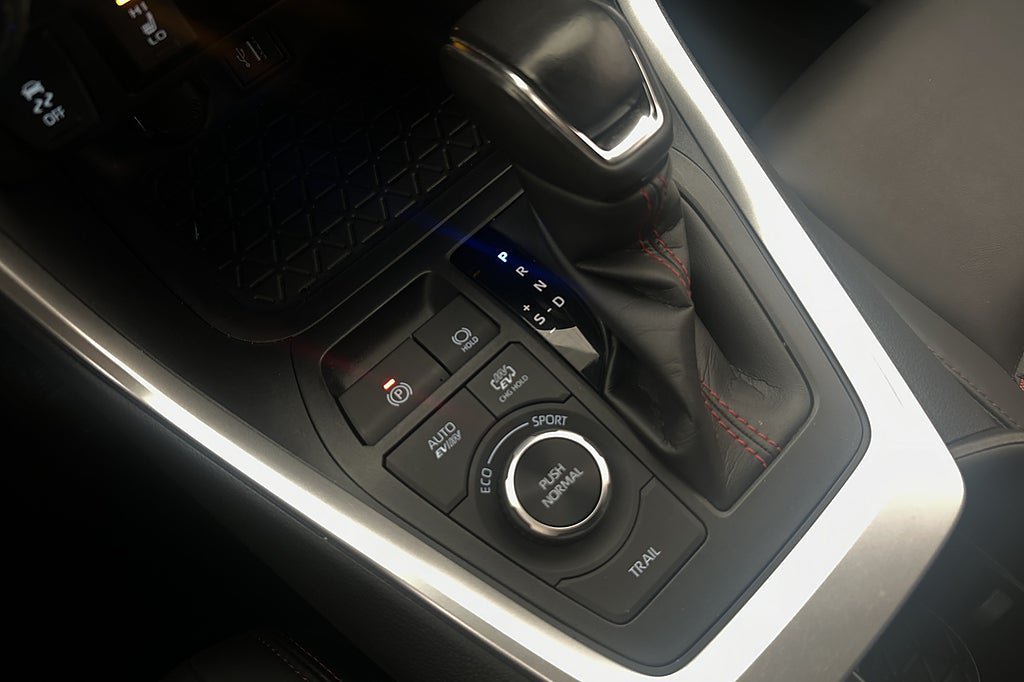 Vehicle Image 21