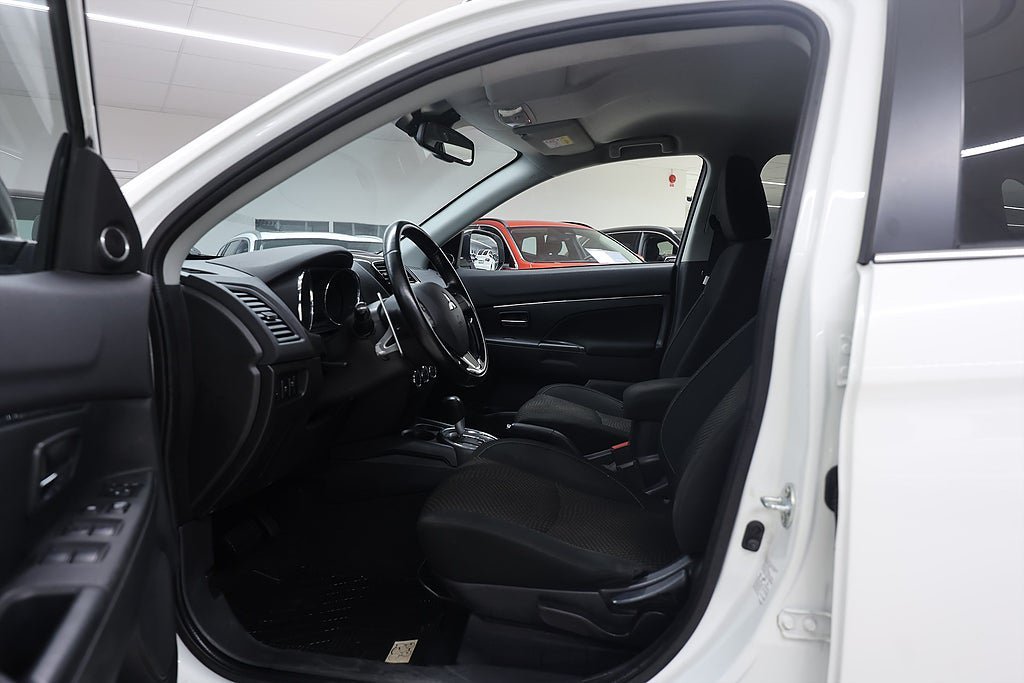 Vehicle Image 14