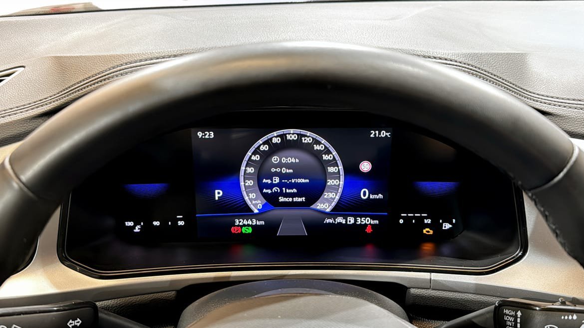 Vehicle Image 18