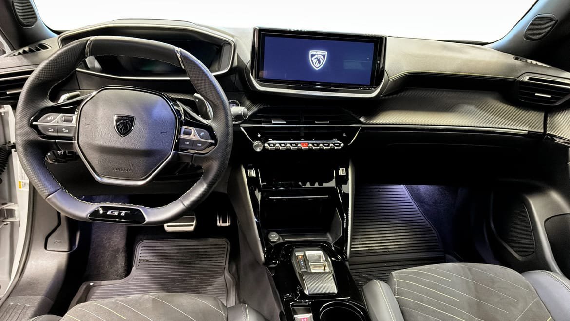 Vehicle Image 10