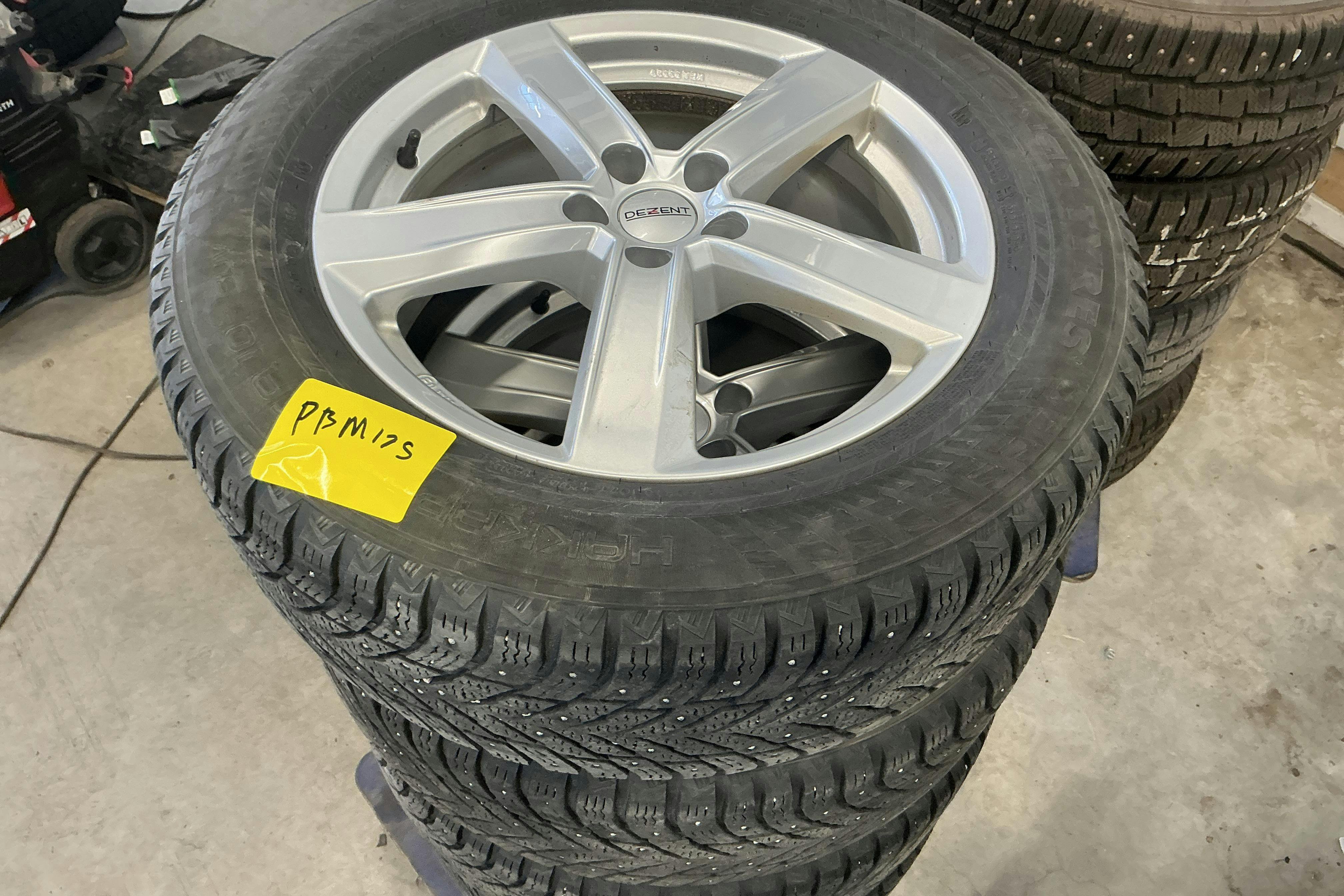 Vehicle Image 19