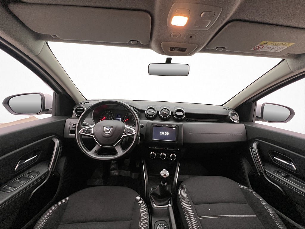 Vehicle Image 12