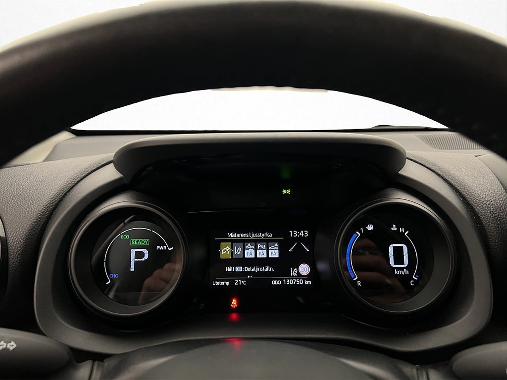 Vehicle Image 14
