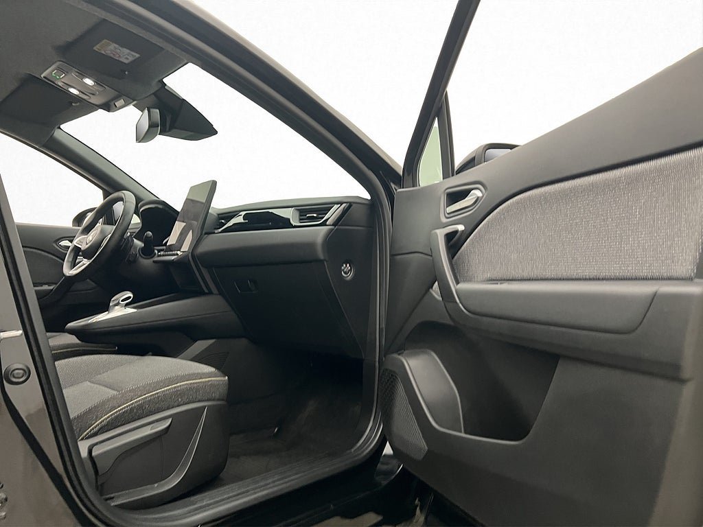 Vehicle Image 24
