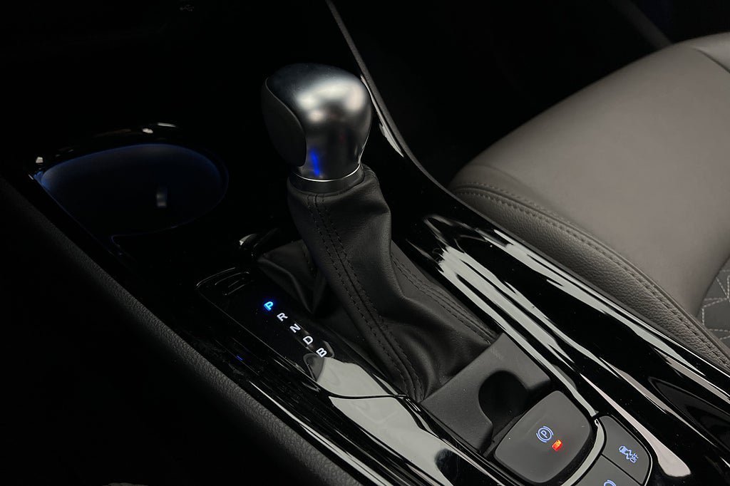 Vehicle Image 24