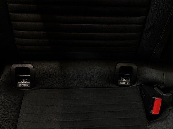 Vehicle Image 26