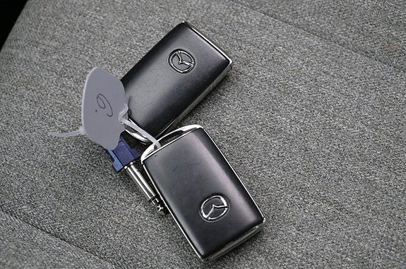 Vehicle Image 21