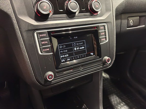 Vehicle Image 16