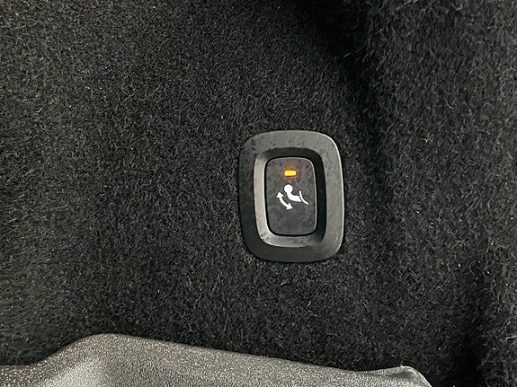 Vehicle Image 34