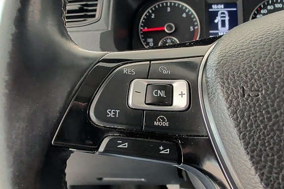 Vehicle Image 27