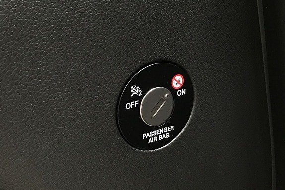 Vehicle Image 28