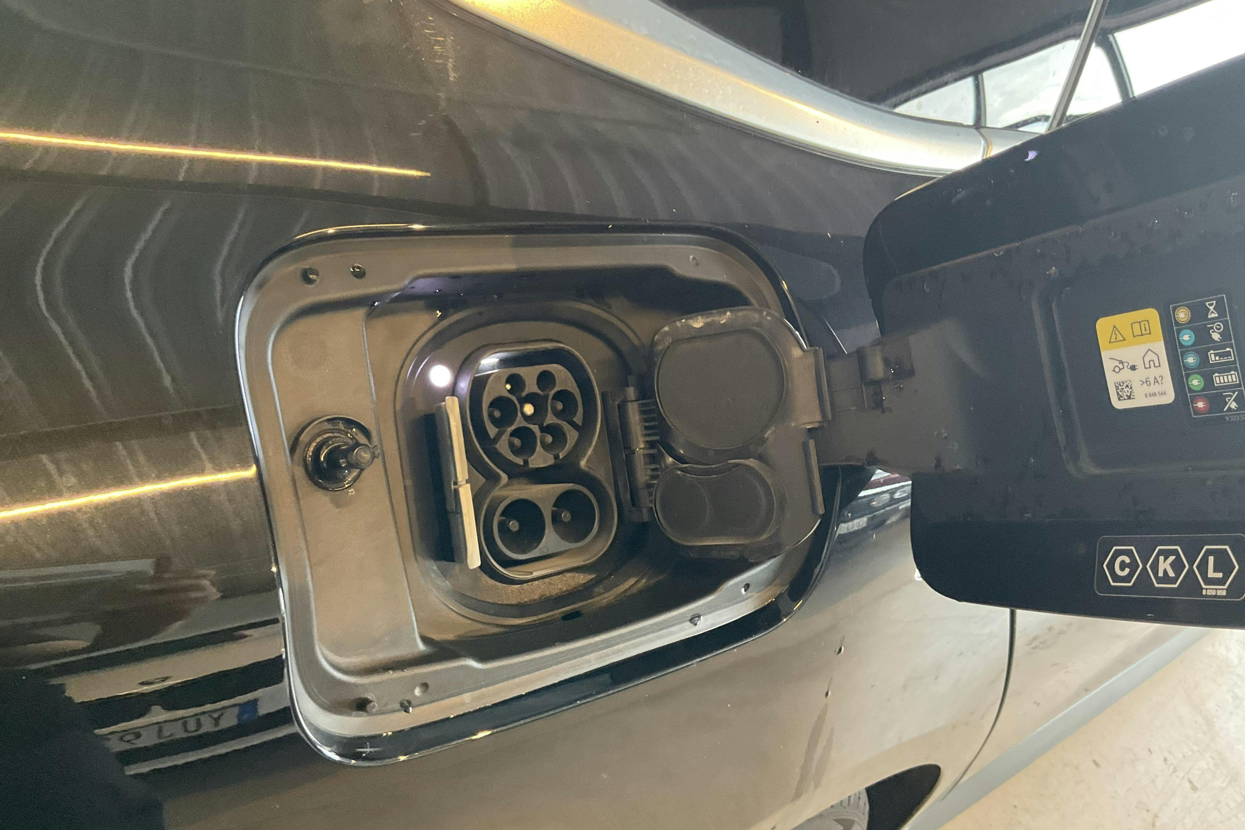 Vehicle Image 20