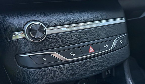 Vehicle Image 26