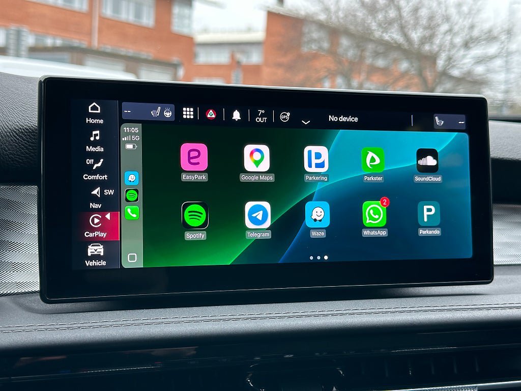 Vehicle Image 11