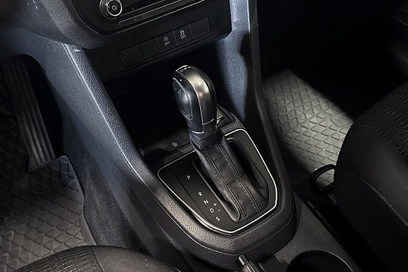 Vehicle Image 29
