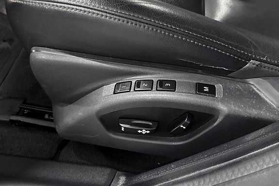 Vehicle Image 29