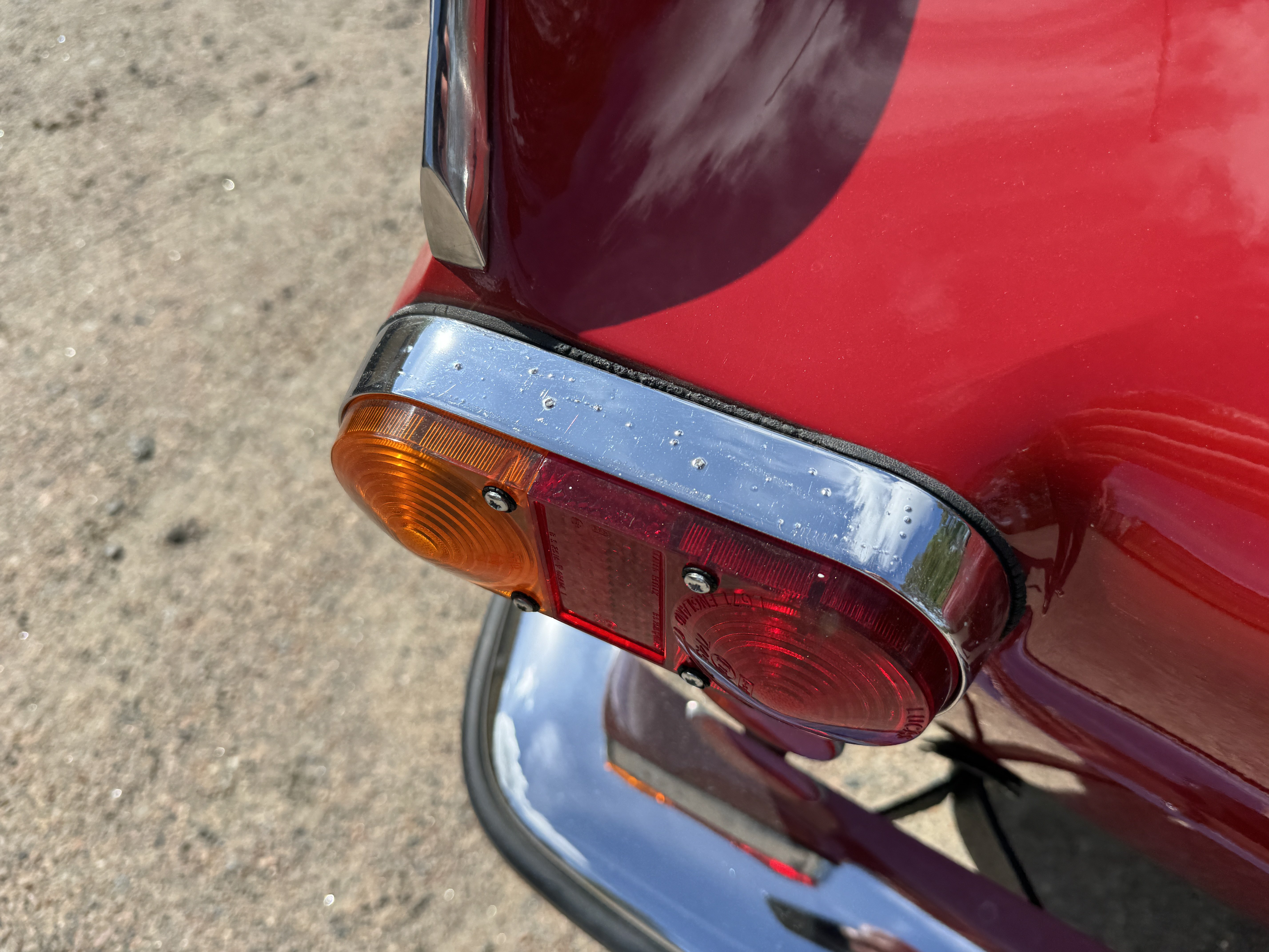 Vehicle Image 25