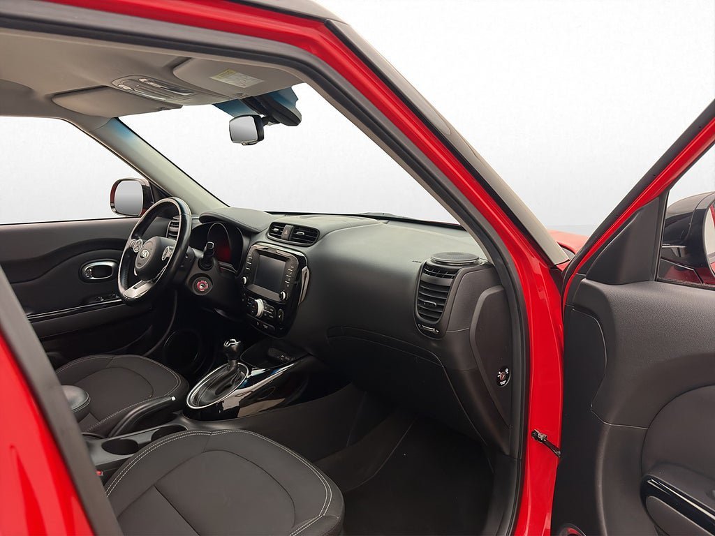 Vehicle Image 23