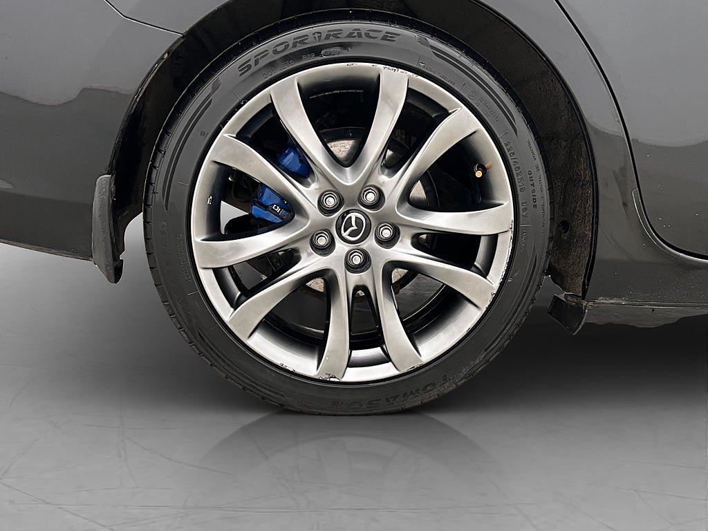 Vehicle Image 30