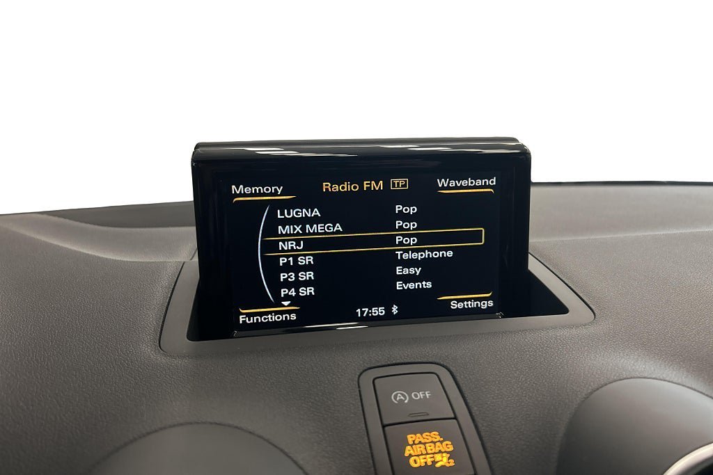 Vehicle Image 23