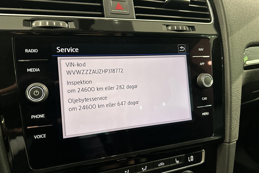 Vehicle Image 24